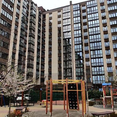 Стильні Апартаменти Атлант Loetsk Buitenkant foto
